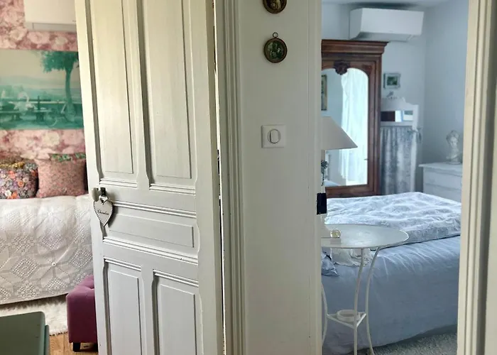 La Maison D'edouard Hébergement de vacances *