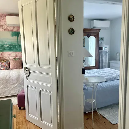 La Maison D'edouard Nyaraló *