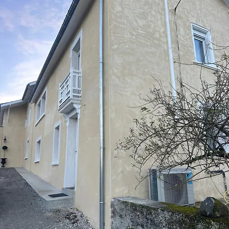 La Maison D'edouard Nyaraló *